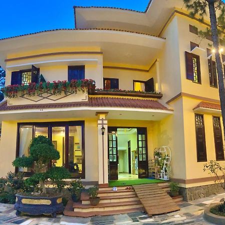 Henisi Homestay Mang Den Villa Kon Von Kla Exterior photo